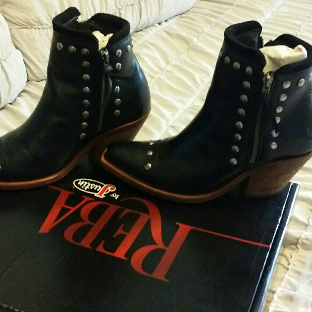 Reba Justin boots